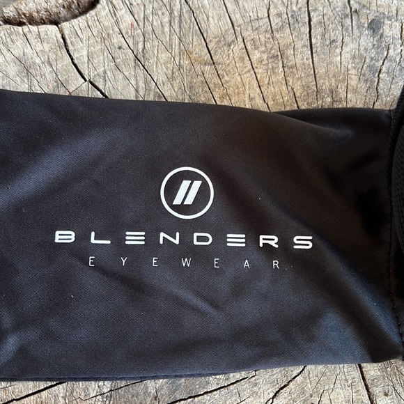 Blenders Eclipse Cloud Racer Sunglasses - Picture 10 of 13